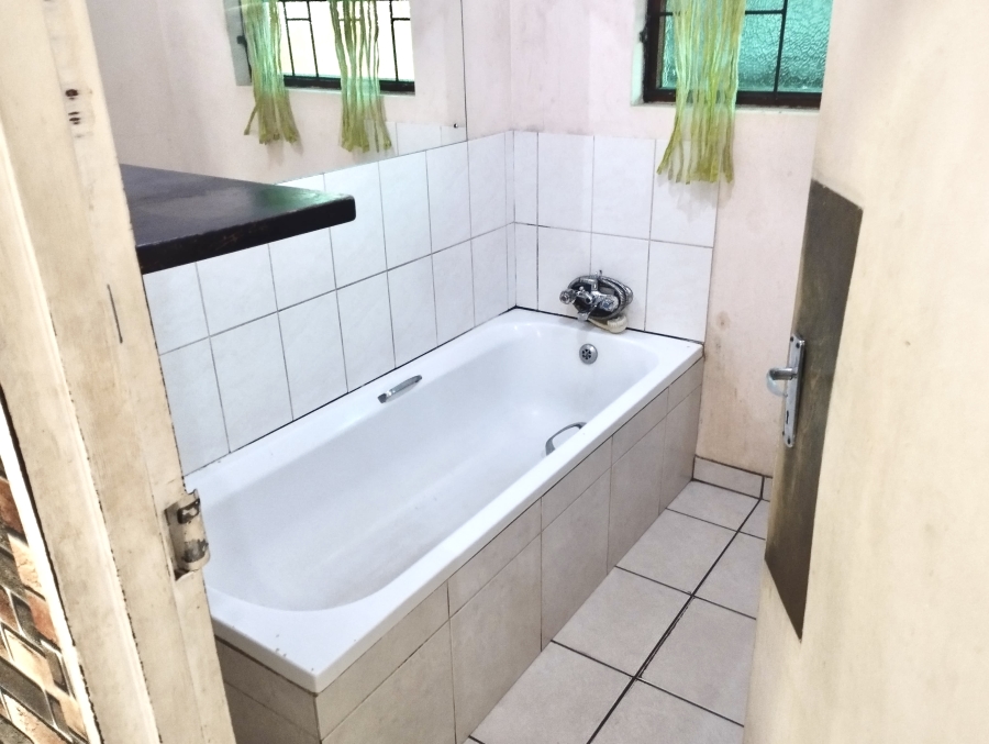 2 Bedroom Property for Sale in Camelot Western Cape